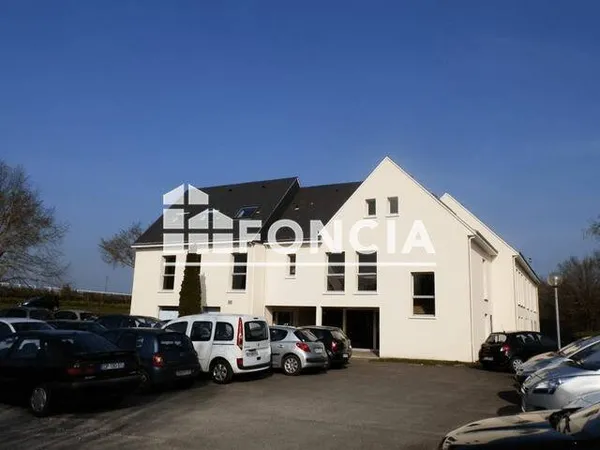 Local commercial 85 m²
