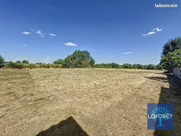 Terrain 1300 m² LE BOUPERE
