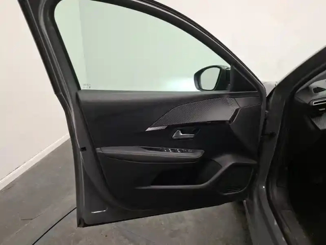 Peugeot 208 100 s&amp;s bvm6 — photo 27