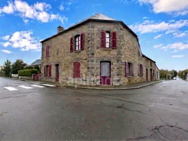 Maison en pierre de caractère de 186 m² avec atelier de 70 m² à Parigné (35)