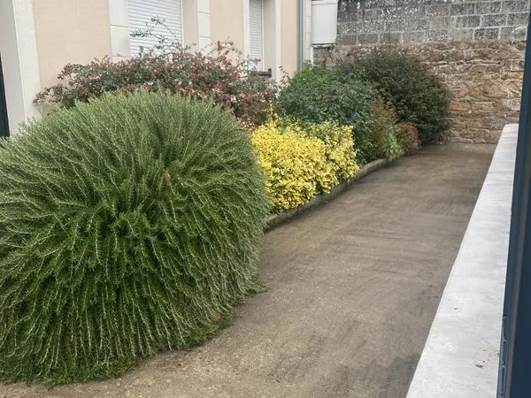Appartement T3 de 65 m² - Terrasse, jardinet et double garage