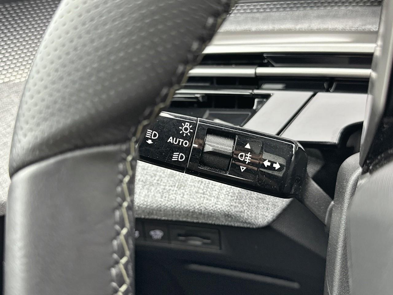 Peugeot 3008 electrique 210 ch 73 kwh gt — photo 17