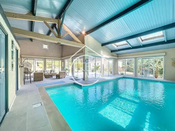 Maison de luxe 6 pièces 166 m²