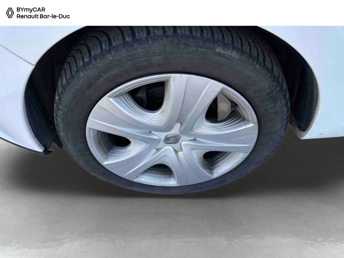 Renault Clio IV dCi 90 Energy eco2 82g — photo 14