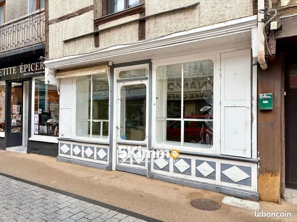 Local commercial 30 m² ST JUST ST RAMBERT