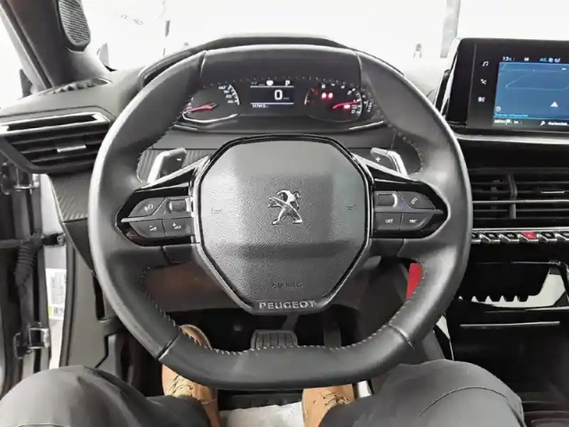 Peugeot 2008 bluehdi 130 s&amp;s eat8 — photo 9