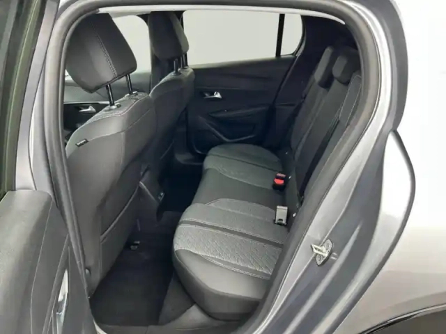 Peugeot 208 hybrid 110 e-dcs6 — photo 40