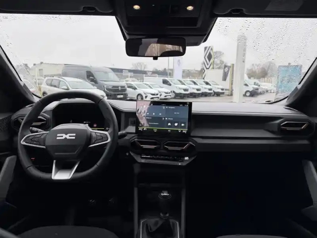 Dacia Bigster mild hybrid 130 4x4 — photo 10