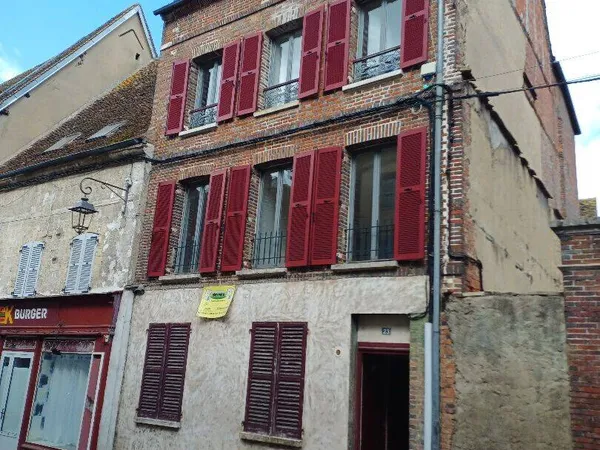 Immeuble 306 m²