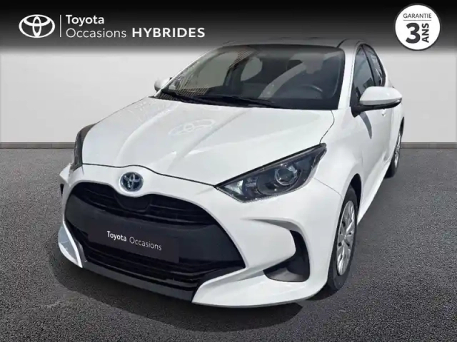 Toyota Yaris 116h dynamic 5p mc24