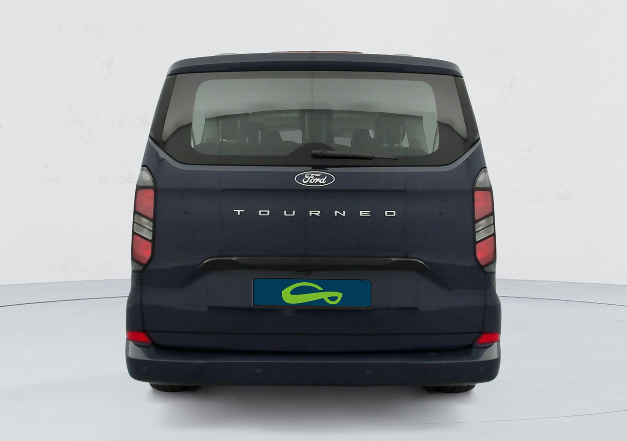 Ford Tourneo Custom — photo 4