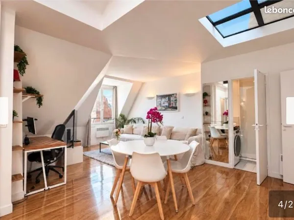 Grand Studio + Mezzanine Lumineux Parc Monceau