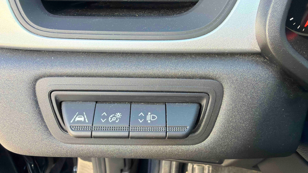 Renault Captur TCe 90 — photo 17