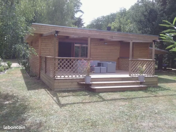 Terrain d'agrément avec superbe local 70 m2