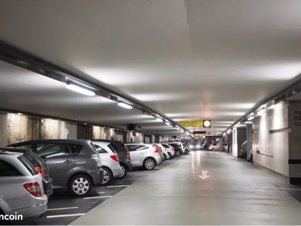 Location place de parking - 500m gare RER Neuilly Plaisance