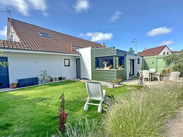 Maison 4 pièces 245 m²