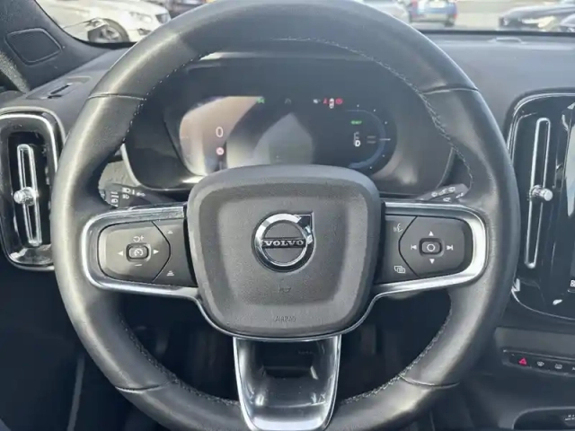 Volvo Xc40 recharge 231 ch 1edt — photo 9
