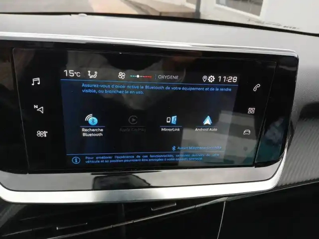 Peugeot 208 puretech 100 s&amp;s eat8 — photo 14