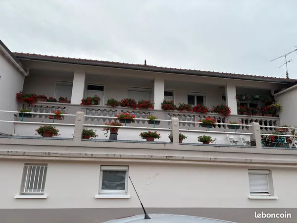 Appartement Location La Chapelle-Saint-Luc 2p 35m² 408€