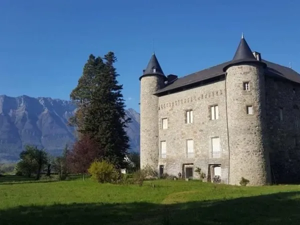 Château 10 pièces 1400 m²