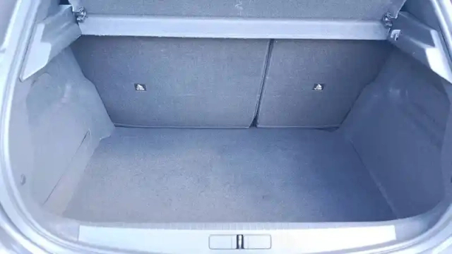 Peugeot 208 puretech 100 s&amp;s bvm6 — photo 7