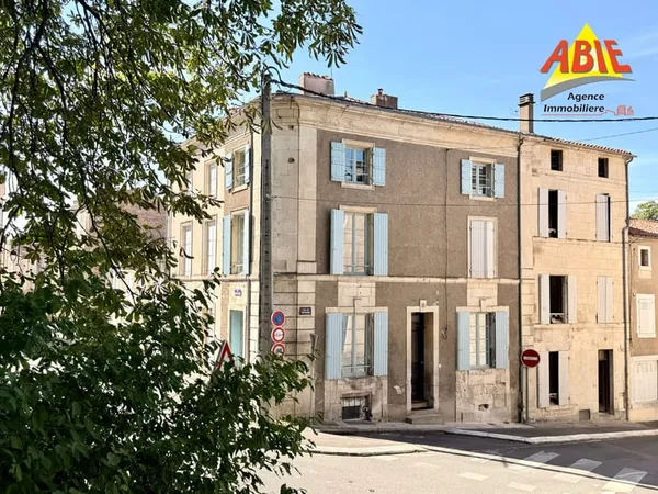 Maison 4 chambres dans l'hypercentre de Fontenay-le-Comte