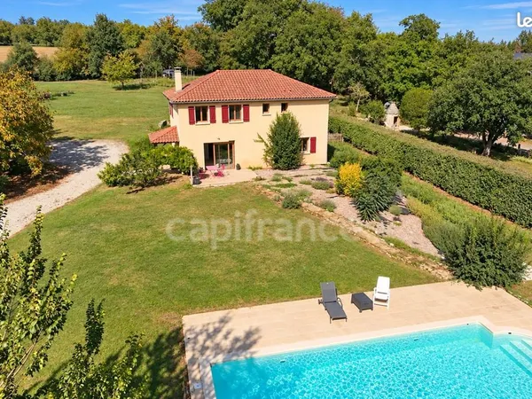 Maison 6 pièces 140 m²