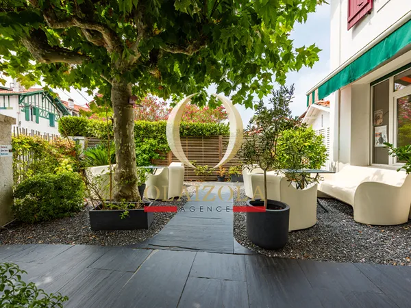 Local commercial 350 m²