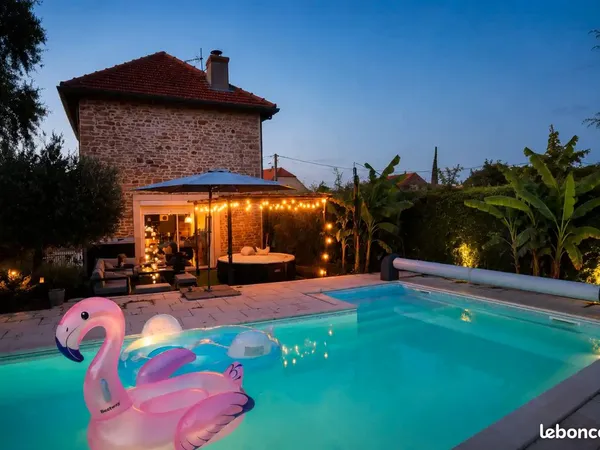 A louer : ​Superbe longère meublée 5 pièces 144 m² avec piscine chauffée et grand terrain - Flammera