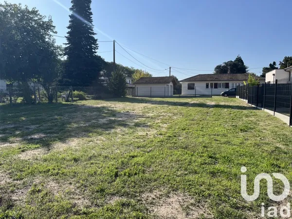 Terrain 636 m²