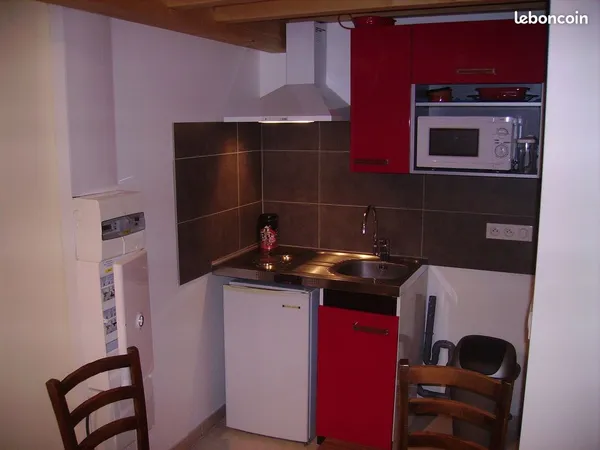 STUDIO 21m2 proche gare CHAMBERY