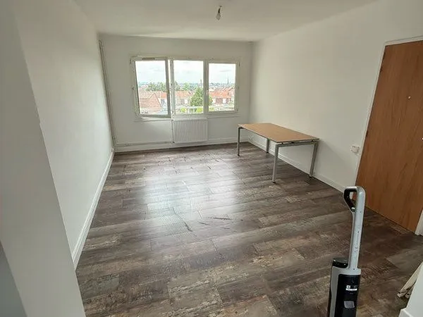 Appartement rénové de 45 m² vendu loué - Idéal investisseur - 90 000