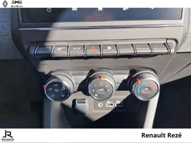 Renault Clio 1.0 tce 90ch evolution - 24 — photo 12
