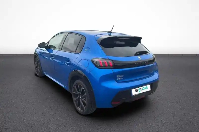Peugeot 208 puretech 130 s&amp;s eat8 — photo 4