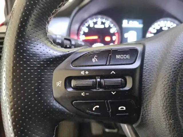 Kia Stonic 1.0 t-gdi 100 ch mhev ibvm6 — photo 26