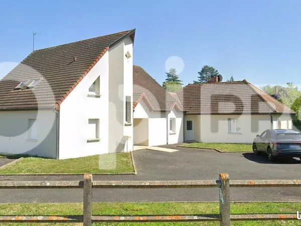Bureau 226 m²