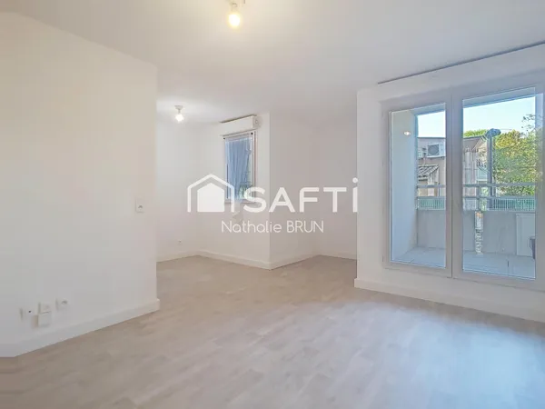 Appartement T1 de 32 m², terrasse proche Médiathèque