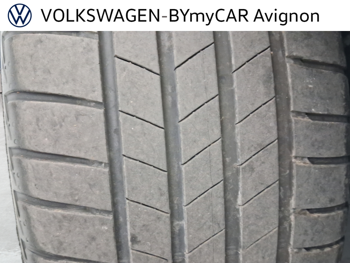 Volkswagen Golf 1.5 eTSI EVO2 116 DSG7 — photo 9