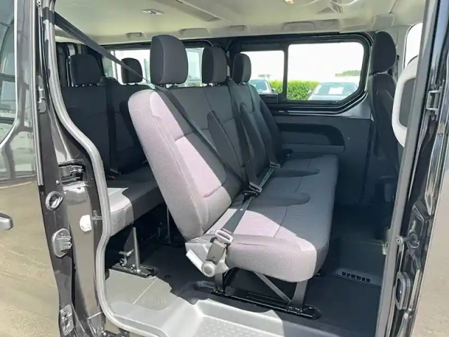 Renault Trafic blue dci 150 auto — photo 7