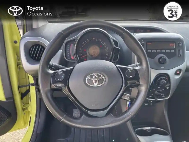 Toyota Aygo 1.0 vvt-i 72ch x-play 5p — photo 9