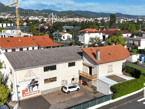 Maison 9 pièces 195 m²