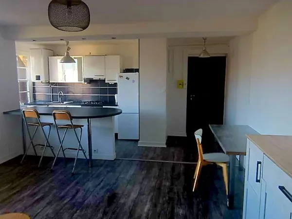 À LOUER - Appartement T3 de 58 m² avec balcon et parking - Lyon 5e, Champvert