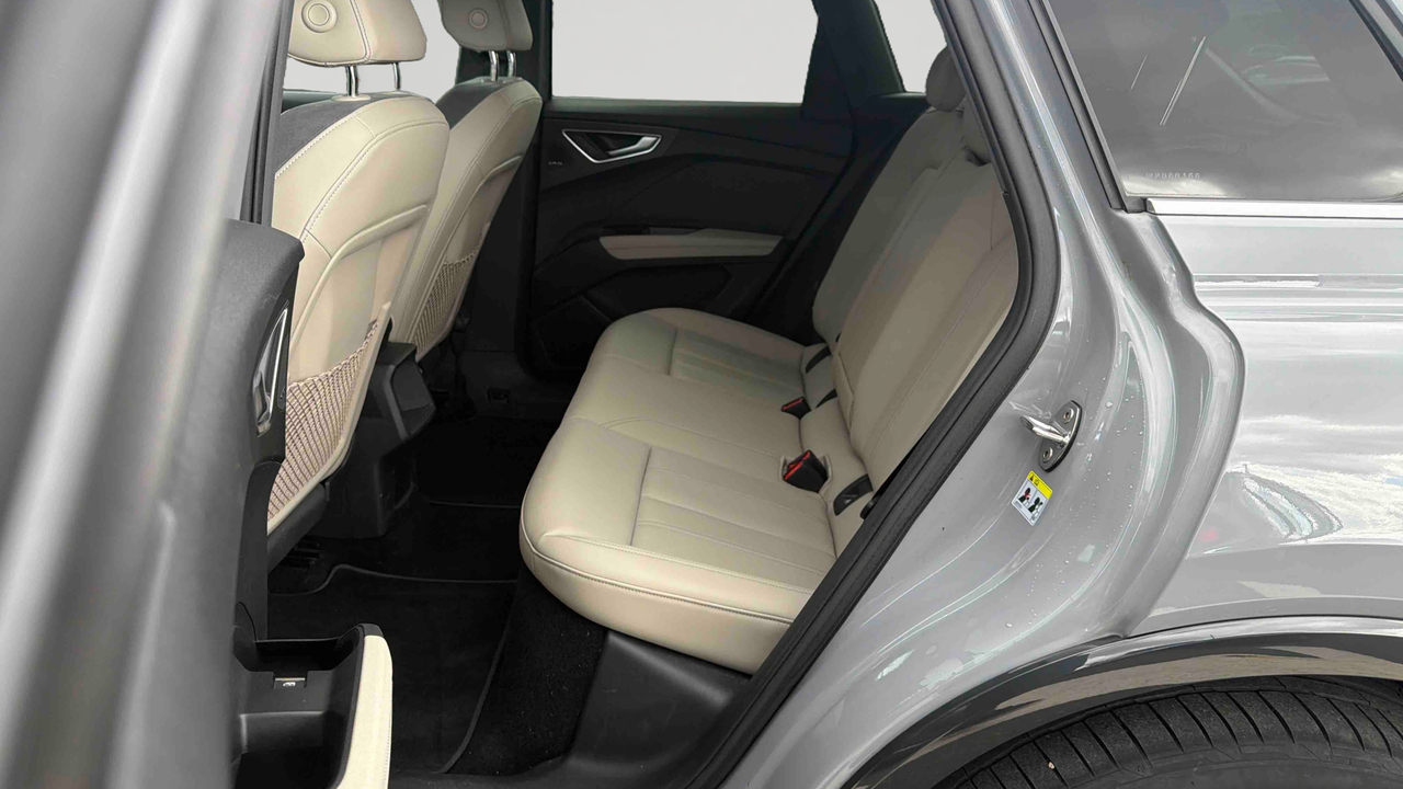 Audi Q4 e-tron 40 204 ch 82 kWh — photo 19