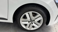 Renault Clio 1.5 Blue dCi 100ch Evolution - 24 — photo 20