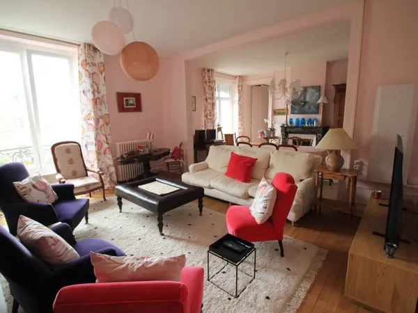 Appartement 6 pièces 142 m²