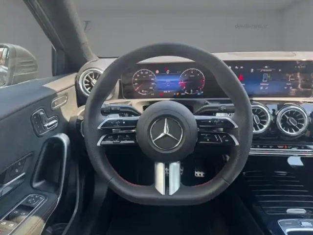 Mercedes Classe A 200 d amg line — photo 13