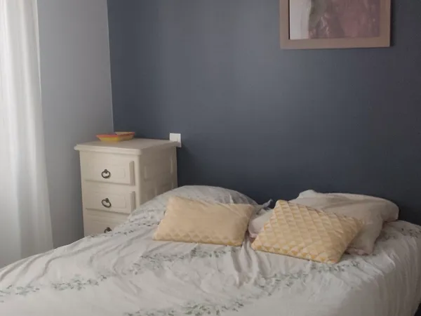 Loue chambre en colocation dans maison