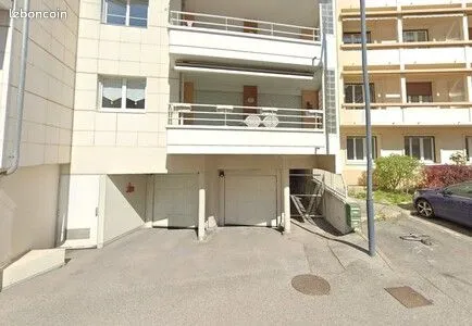 Garage/box 12 m² Aix Les Bains