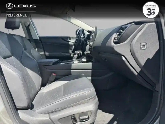 Lexus Nx 450h+ executive 4wd — photo 6