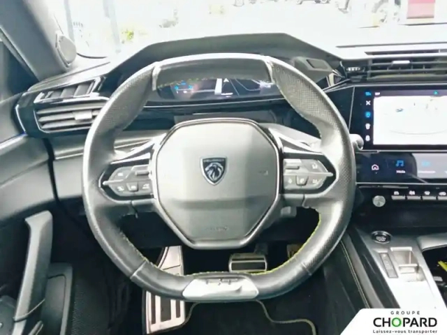 Peugeot 308 phev 225 e-eat8 — photo 16